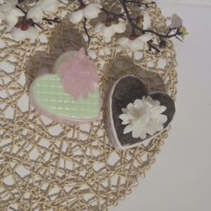 Sakura kokoro petite boîte cœur en résine époxy avec fleurs de cerisier