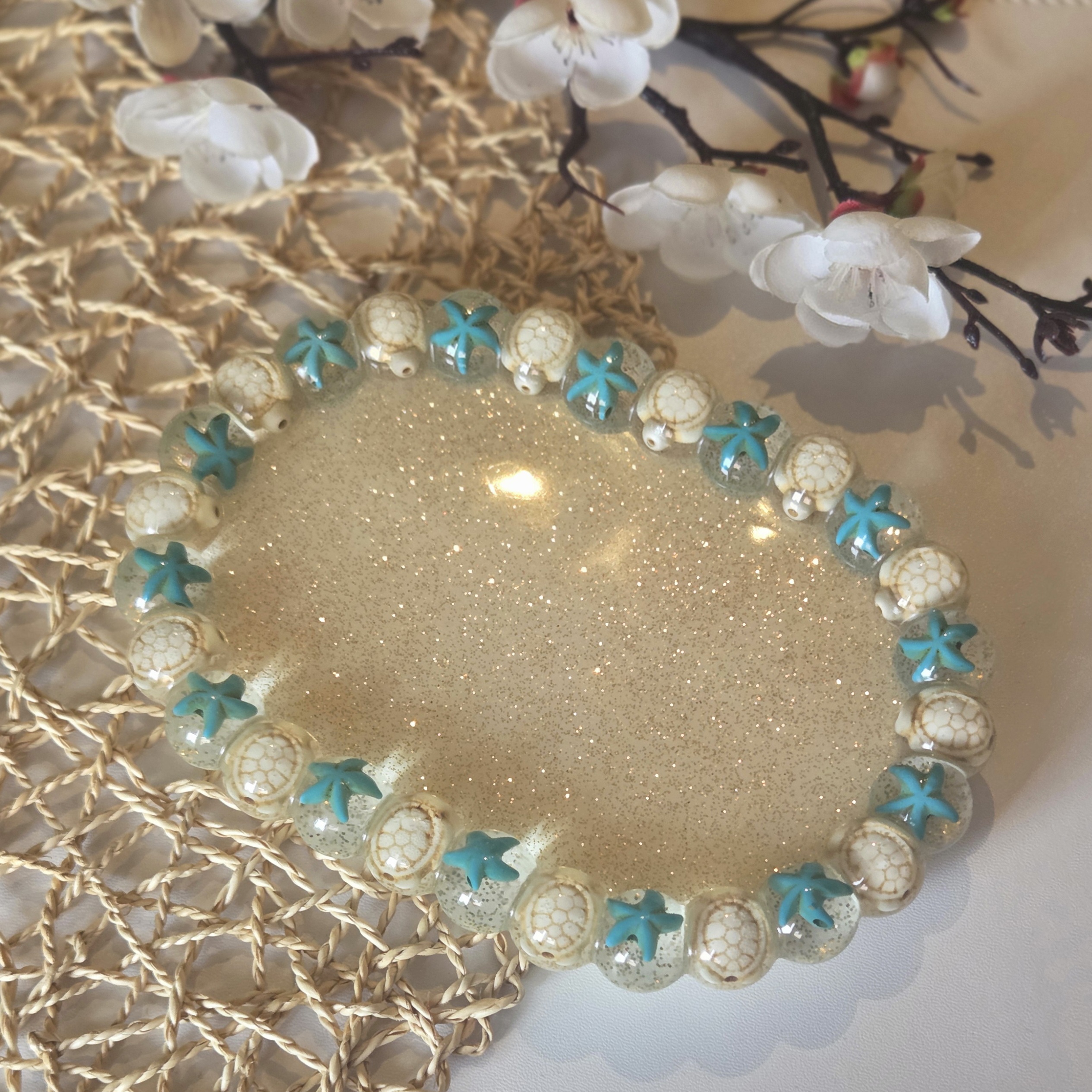 Plateau vide-poche Bublle décoré de tortues et d'étoiles de mer