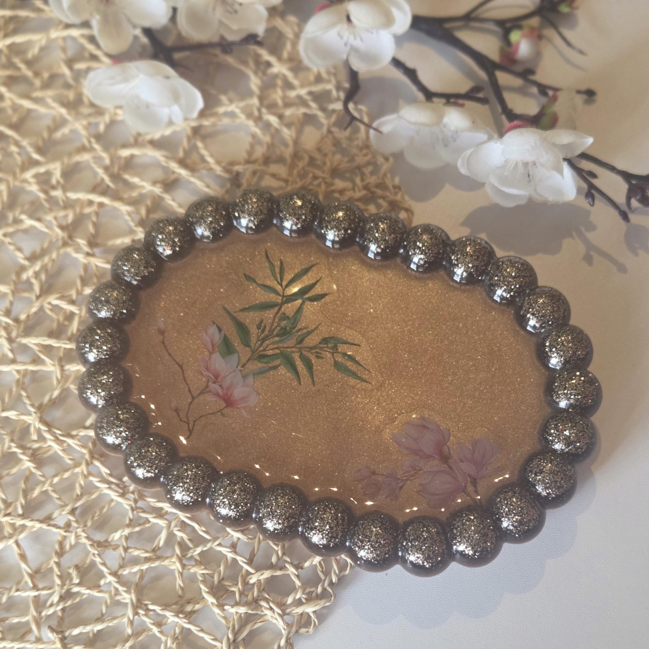 Vide-poche Bublle floral en résine époxy